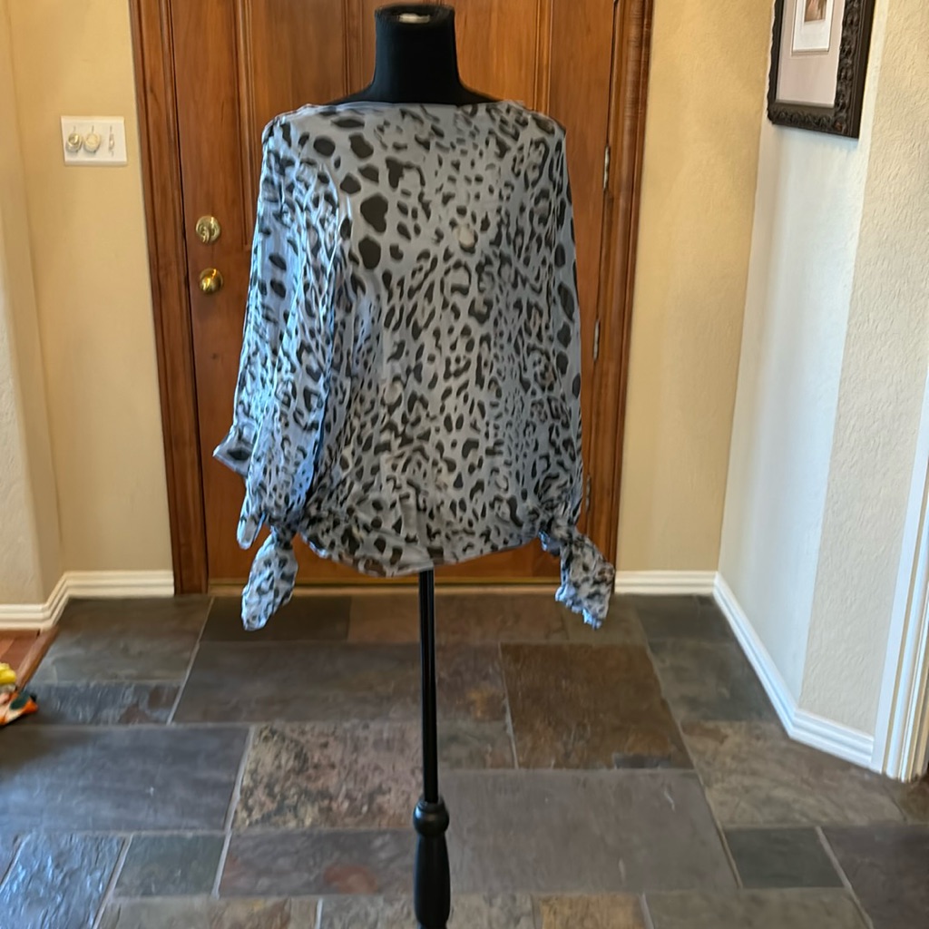 Beautiful Blue & Black Silk Animal Print Top By Gigi Moda. One Size. Nwt